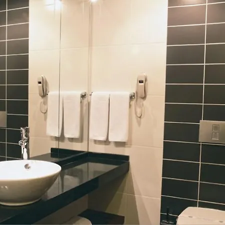 Hotell Tiara Thermal & 4*