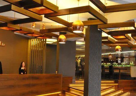 Tiara Thermal & Hotell 4*