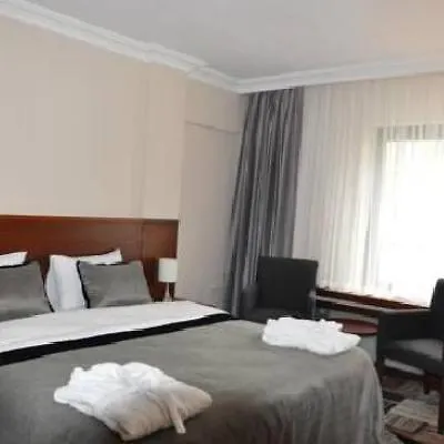 Tiara Thermal & Hotell Bursa